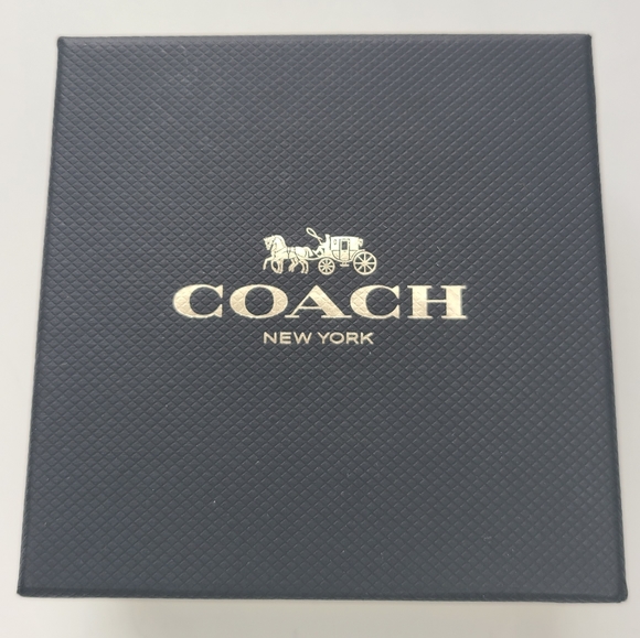 NWT Coach Rose Gold Heart Earring and Necklace Set - Picture 11 of 13